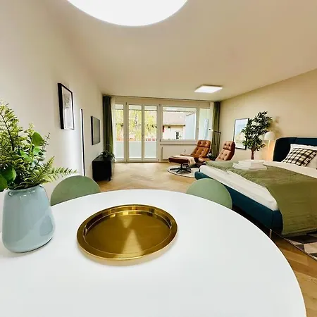 Modern With Air Condition & Balcony