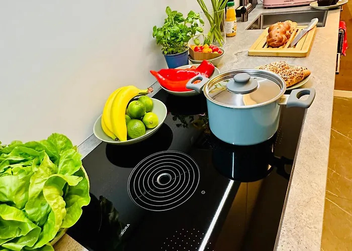 Modern With Air Condition & Balcony Lejlighed