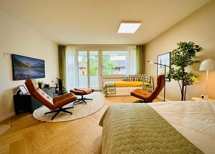 Modern With Air Condition & Balcony *