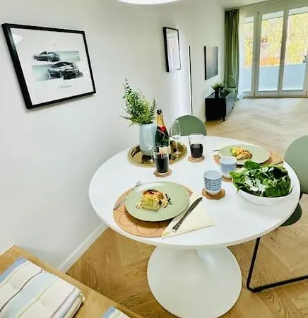 Modern With Air Condition & Balcony *